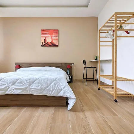 Vespucci בית הארחה 4*